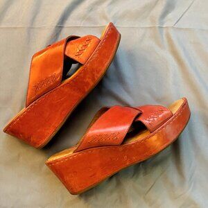 BORN Coral Pink Leather Wedge Sandals Women's 10